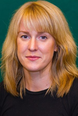 Dr. Isabelle Nilsson