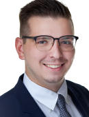 Alex Strawser Headshot